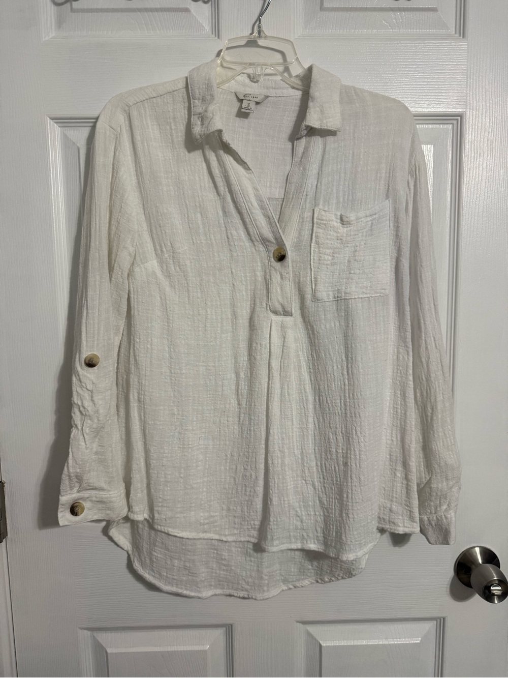 White Lightweight Button-Accent Women's Top